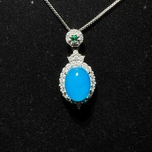Elegant Blue and Silver Pendant Necklace